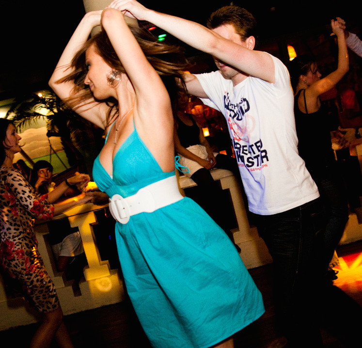 SALSA ROMANTICA PARTY