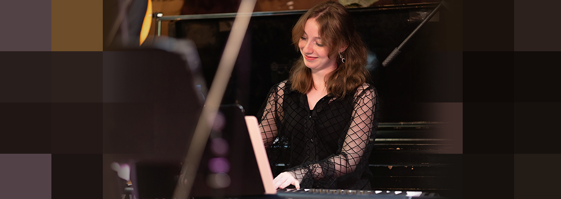 МУКУЧ СУДЖЯН ПРЕДСТАВЛЯЕТ: КВИНТЕТ ЛЮБОВИ РЯЗАНЦЕВОЙ