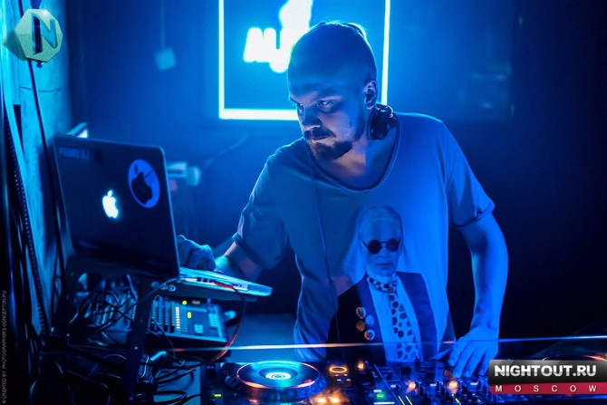 Night Sessions & UNDERGROUND POP by Dj Alex JUNO