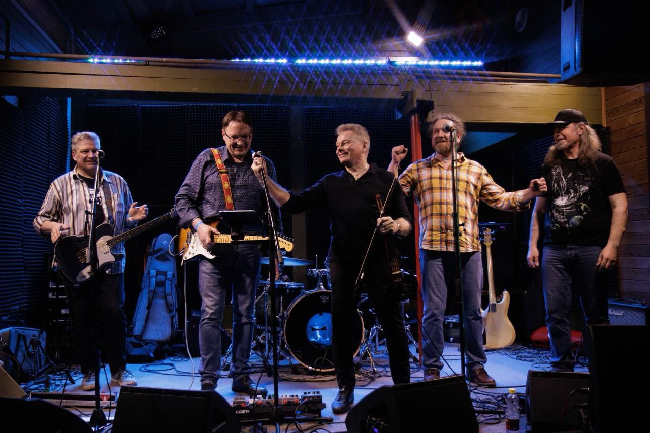 «Искатели Приключений»