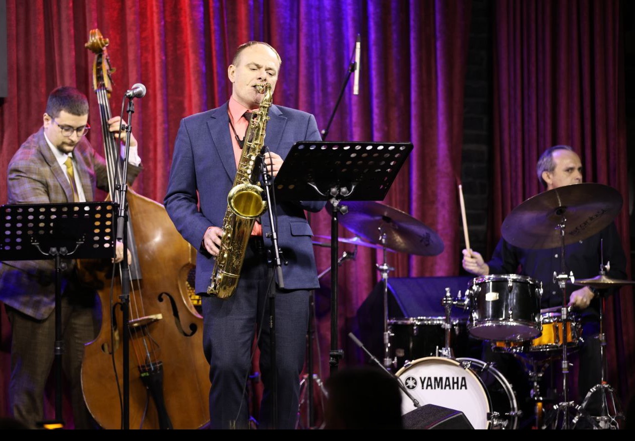 OPEN JAZZ QUARTET & FRIENDS