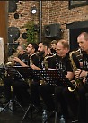 Джаз-оркестр клуба ЭССЕ во дворике Д30