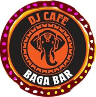 Baga Bar waiting 
