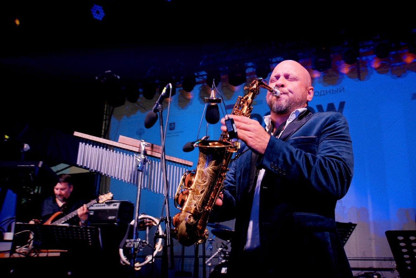 Alexander Dovgopoly Project & Kris Tina