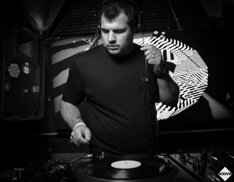 Radiotochka vol.4 Kamerton and Cancelled