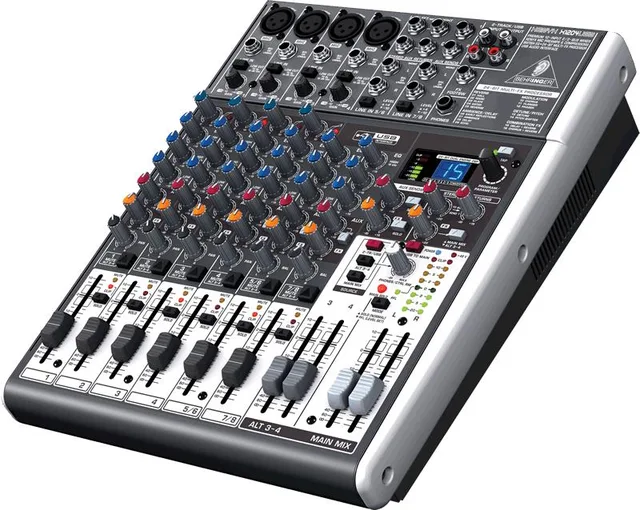Behringer X1204USB