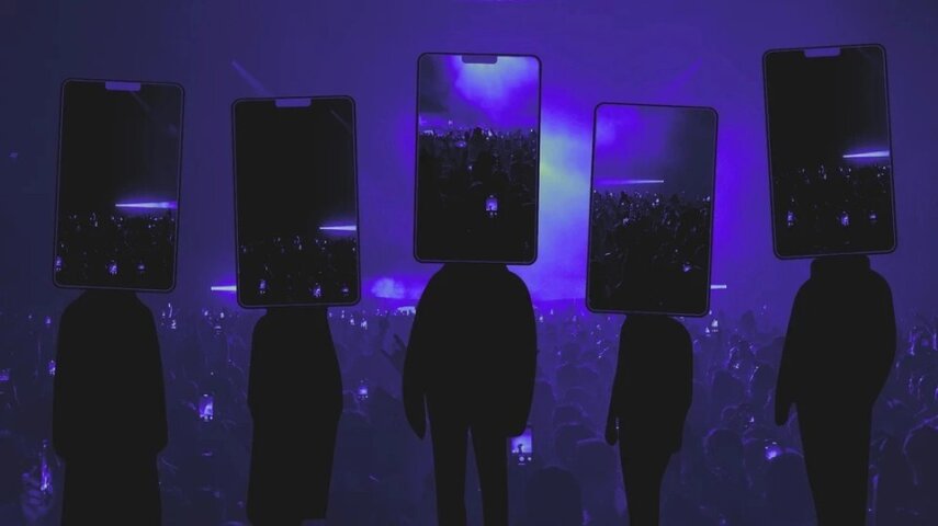 Почти половина представителей Gen Z стесняется танцевать из-за камер