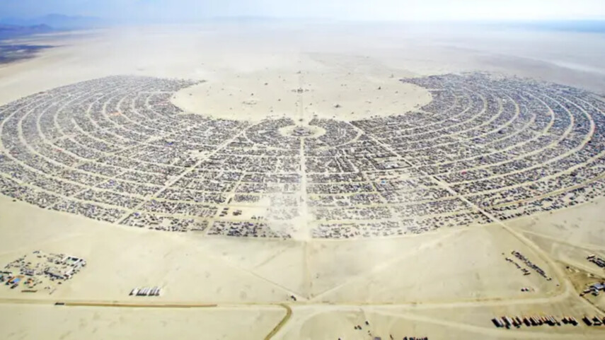 Две смерти и задержания: трагический финал Burning Man 2026