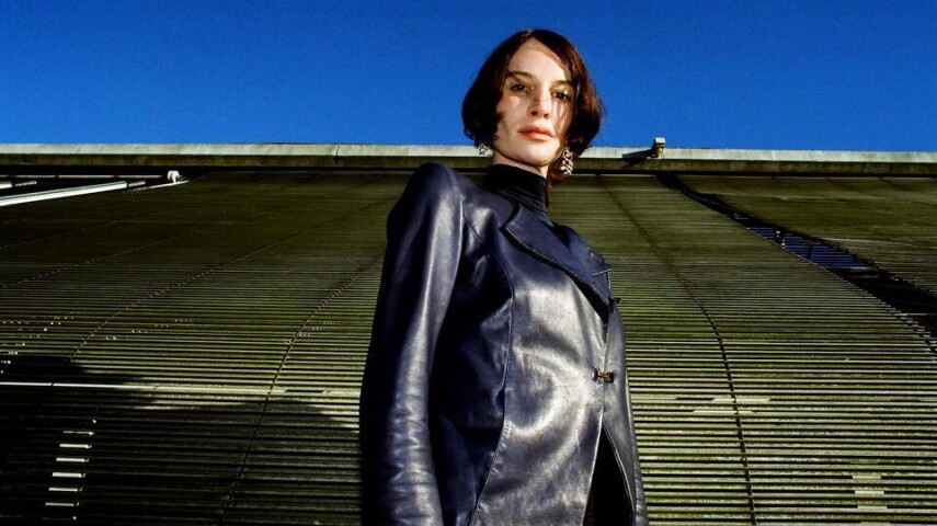 Lyra Pramuk представила альбом ремиксов «Hymnal (Resung)»