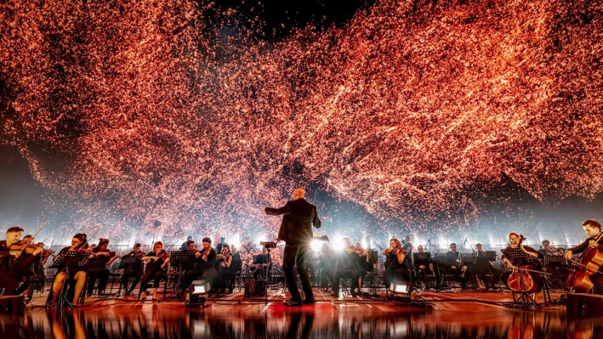 Symphony of Unity сыграл Faithless «Insomnia» на Tomorrowland