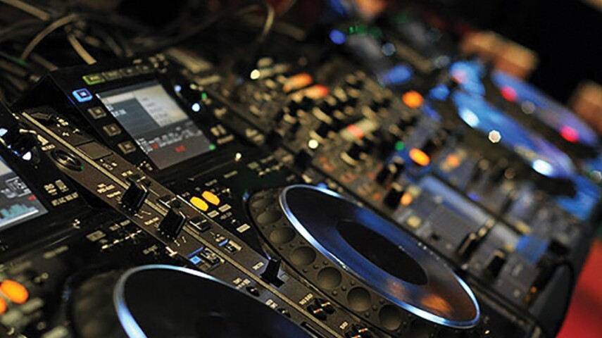 DJ-конкурс Your Shot стартует в США