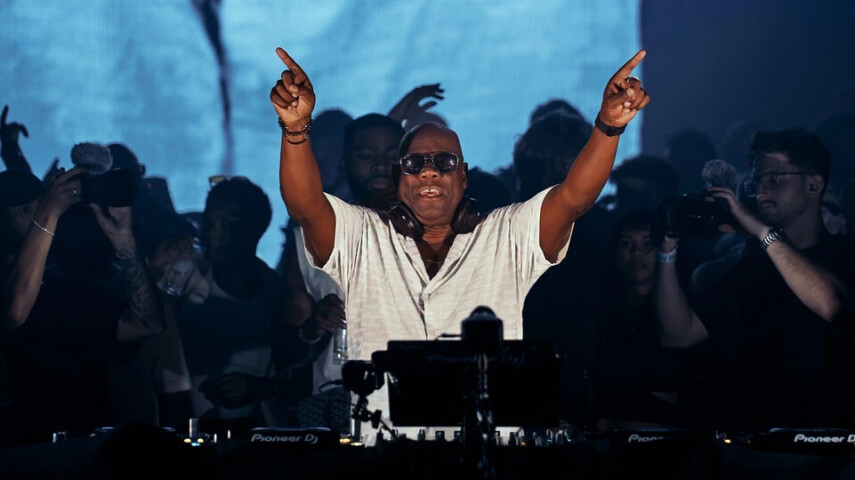 Запись часа от Carl Cox с [UNVRS] Ibiza доступна для прослушивания