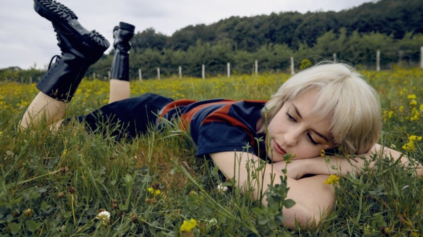 Avalon Emerson вернулась с новым синглом «Eden»