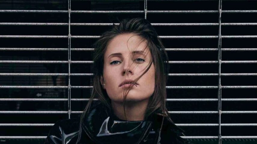 Charlotte de Witte отыграла хедлайн-сет у Великой пирамиды Гизы