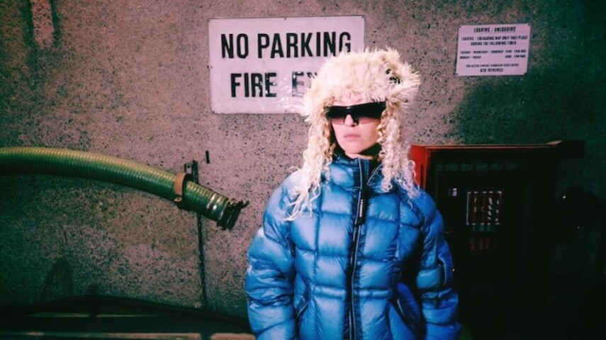 just lil анонсировала EP distant shade и представила новый сингл come tru