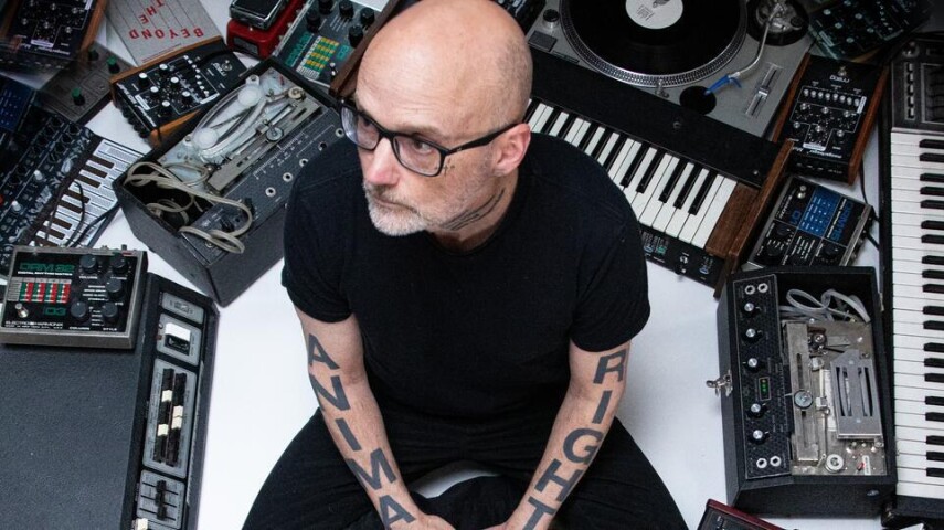 Moby вернётся в Брайтон с концертом на пляже летом 2026