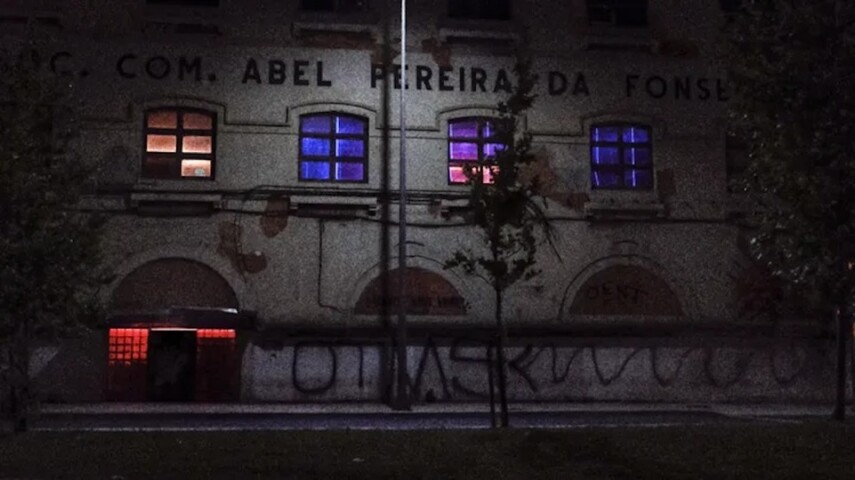 Лиссабонский клуб Outra Cena собирает деньги после рейдов полиции