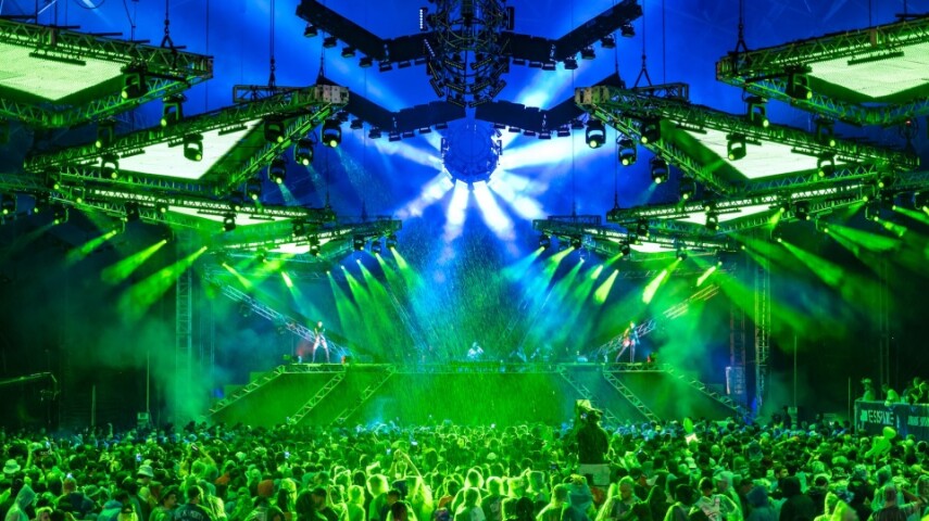 RESISTANCE отмечает 10-летие мировым турне