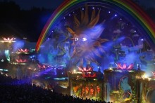 Tomorrowland теперь TomorrowWorld