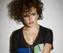 Микс-сборник главных хитов этого года от Энни Мак