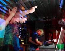 На открытии сезона в правде выступят Extrawelt и Андре Галлуци