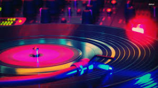 Vinyl Music Lab запускает открытые уроки по диджеингу