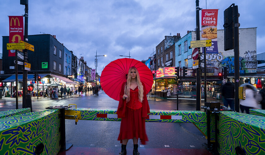 Reigns и Waives представляют сингл «Closer Than Your Shadow»