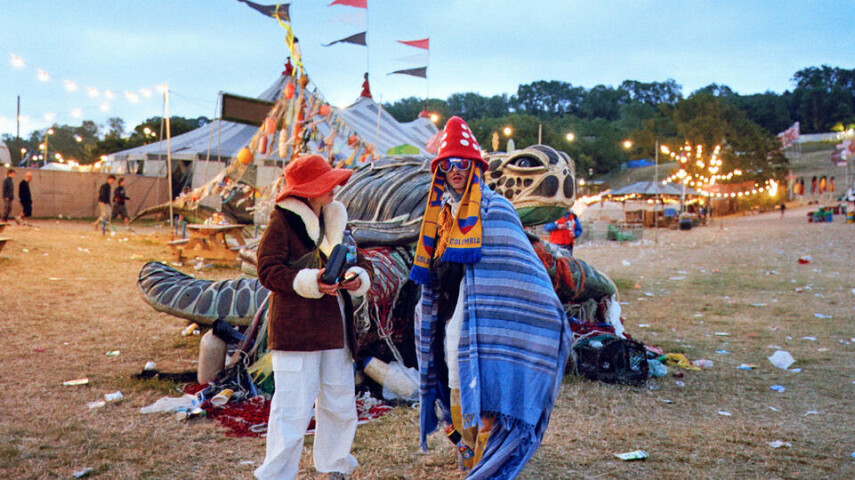 Фотокнига о рассветах на Glastonbury: 4AM–8AM