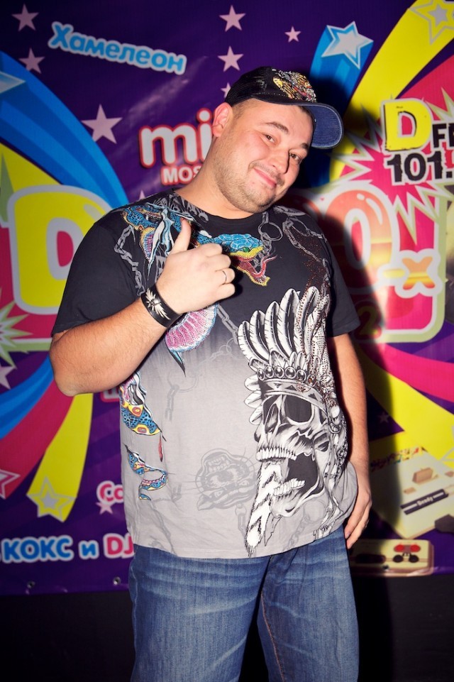 18 мая 1997 года вышел дебютный альбом "Дышите равномерно". 2021 Александр Медве