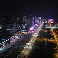 Уходящие вдаль огоньки