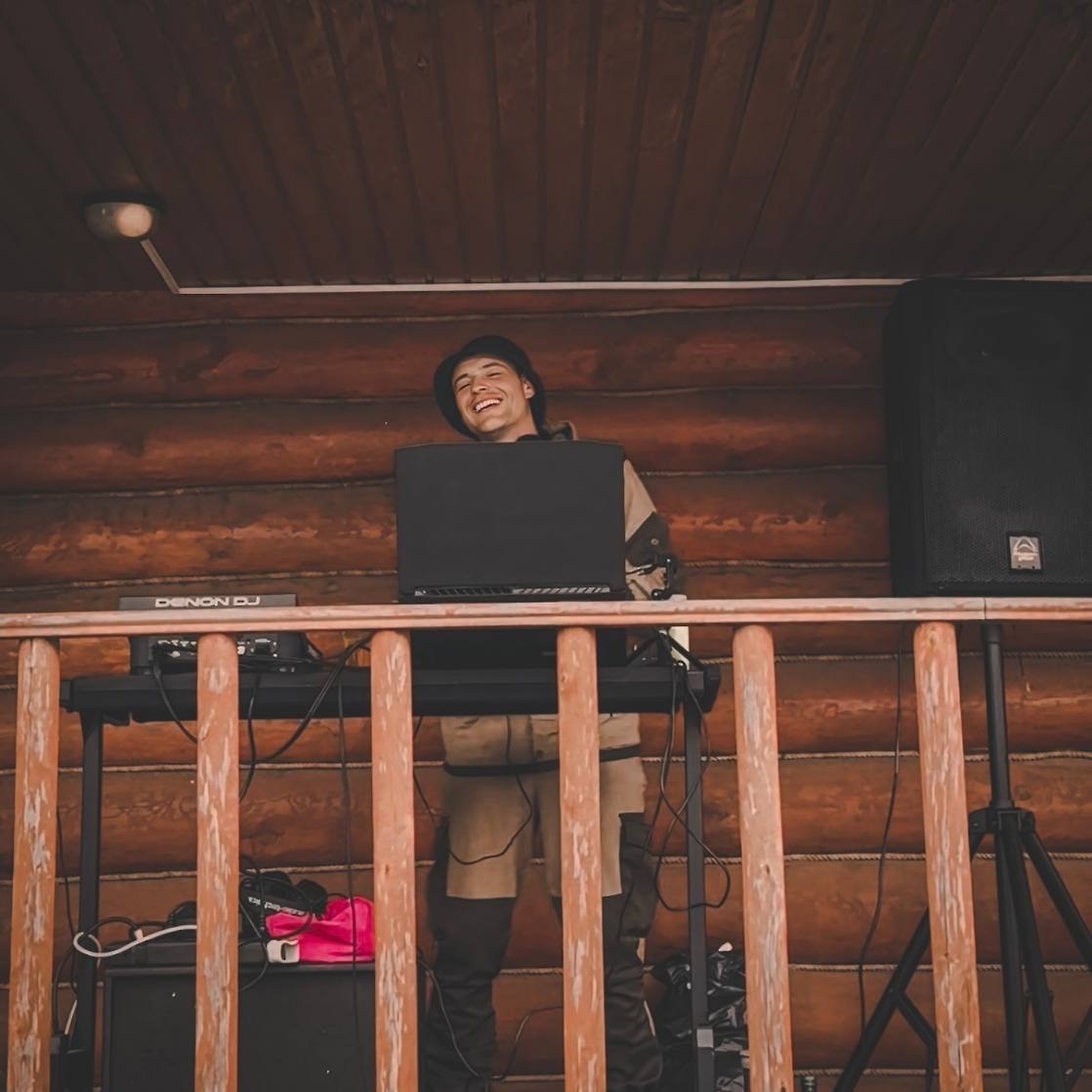 DJ.ru Микс: EMPORT — Krasilovo 14.06.2025 episode artwork