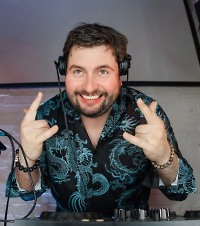 DJ Na Rasslabone