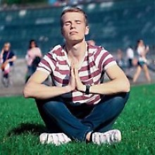 Олег Саженков