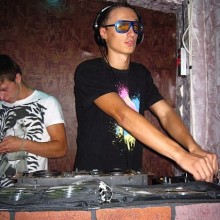 DJ LOVE-LAS 