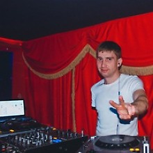 Артем Попов